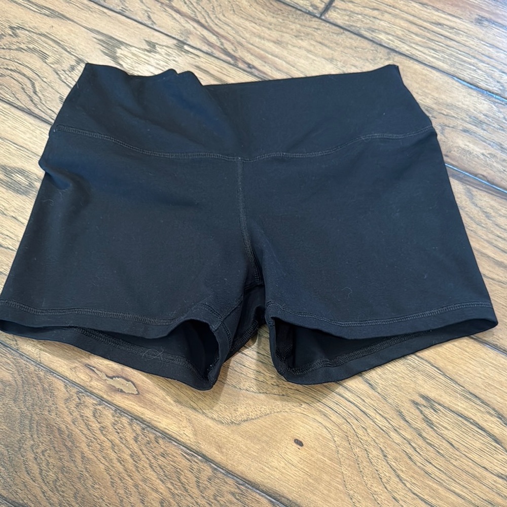FLEO Black Women's Shorts